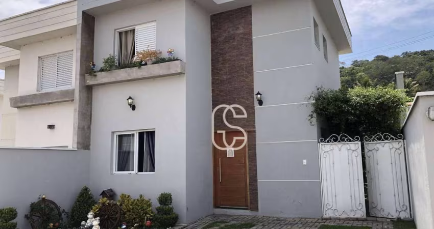 Casa com 3 dormitórios à venda, 85 m² por R$ 849.000,00 - Itaoca - Guararema/SP