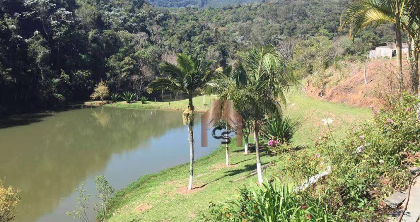 Sítio com 3 dormitórios à venda, 224000 m² por R$ 1.900.000,00 - Zona Rural - Nazaré Paulista/SP