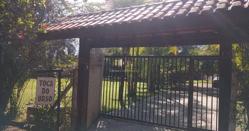 Chácara à venda em Campinas, Loteamento Chácaras Vale das Garças, com 2 quartos, com 1800 m²