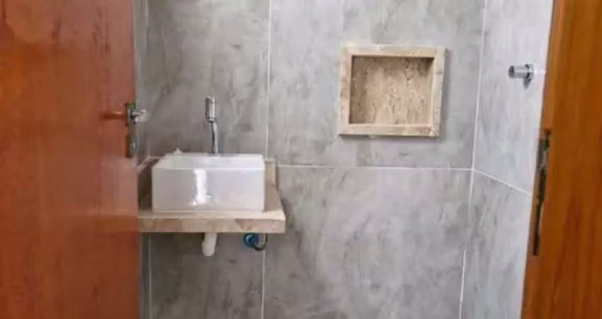 Casa sobreposta baixa com3dormitórios 3suítes,1lavabo, 1wc social, piscina e churrasqueira à venda, 180 m² por r$ 1.390.000 - embaré - santos/sp