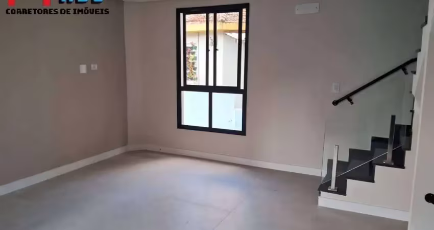 Casa em vil2lagio à venda na ponta da praia em santos