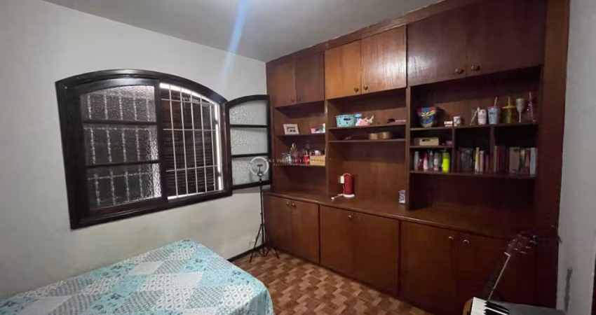 Casa à venda 3 Quartos, 3 Vagas, Village Tremembé, Tremembé - SP