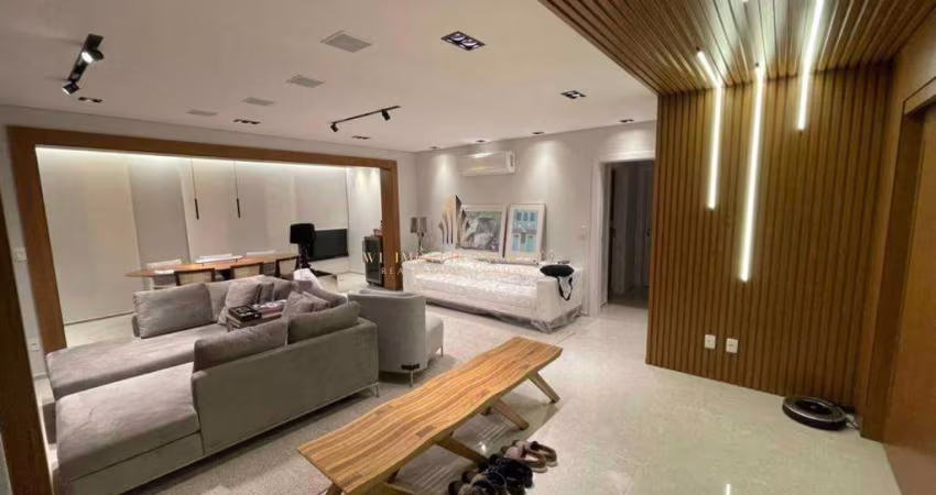 Apartamento com 3 quartos, 144m², à venda em Taubaté, Centro