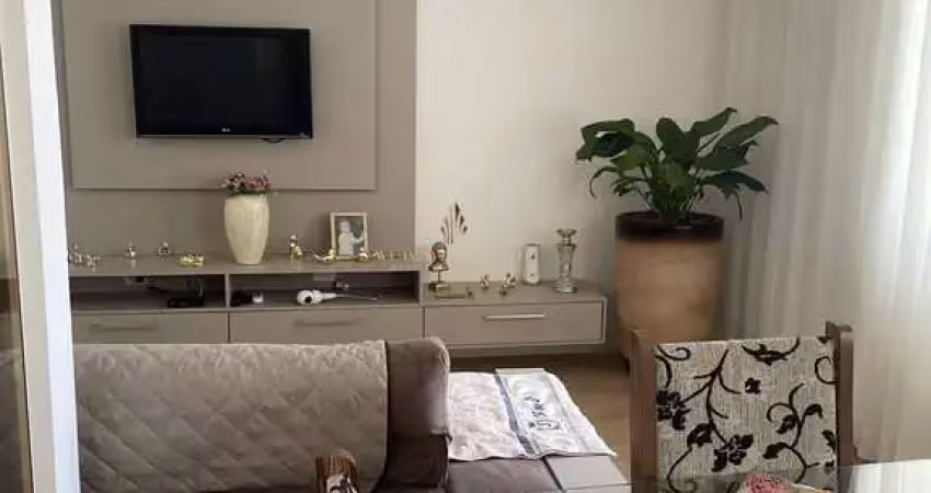 Sobrado com 4 quartos, 210m², à venda em Taubaté, Santa Clara