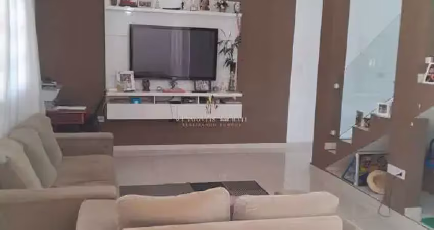 Lindo sobrado no condomínio Laguna