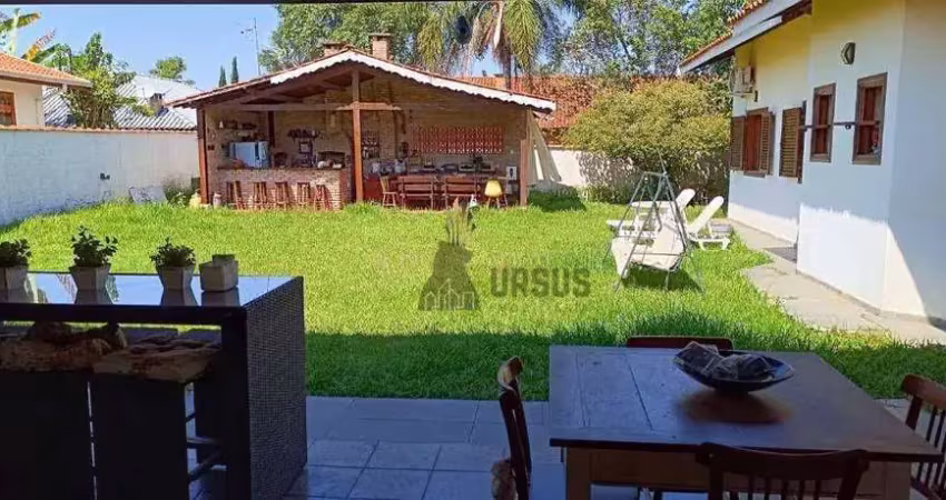 Casa com 3 dormitórios à venda, 380 m² por r$ 2.500.000,00 - condomínio vale do sol - tremembé/sp