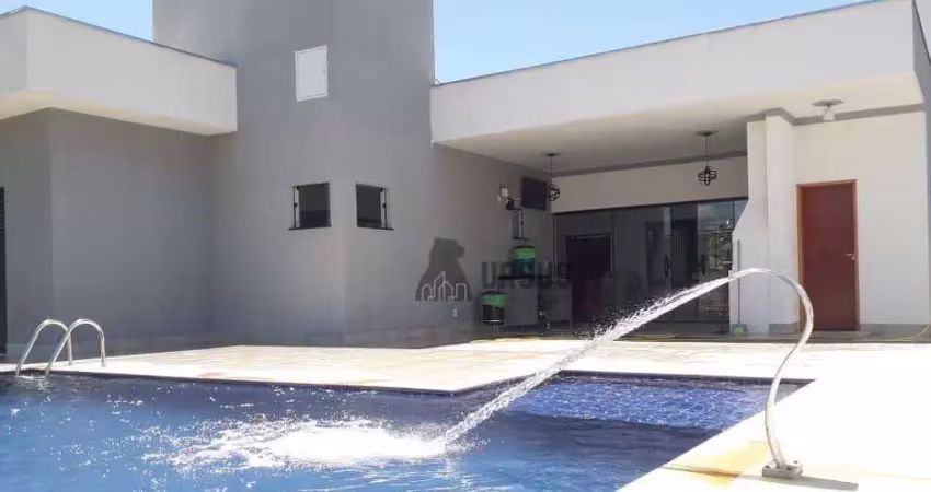 ?? casa com piscina, área gourmet e terreno amplo – condomínio fechado