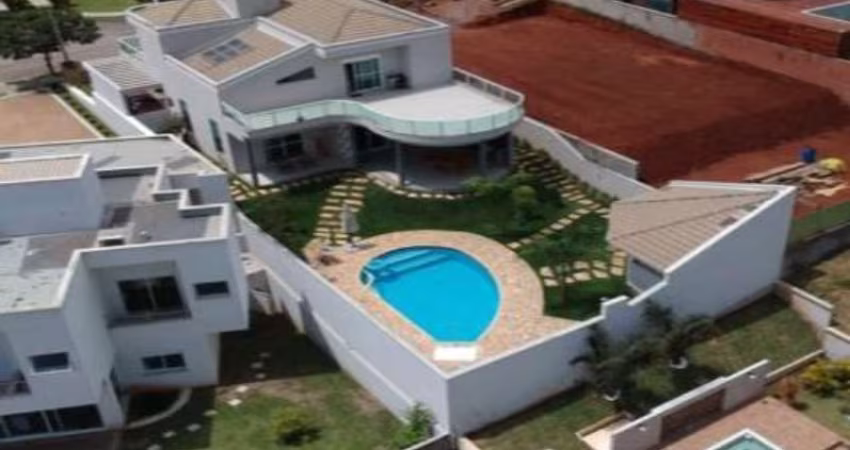 Casa no Condomínio Figueira Garden em Atibaia SP