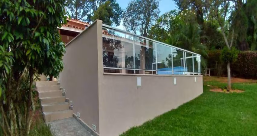 Casa térrea no Condomínio Palavra da Vida em Atibaia.