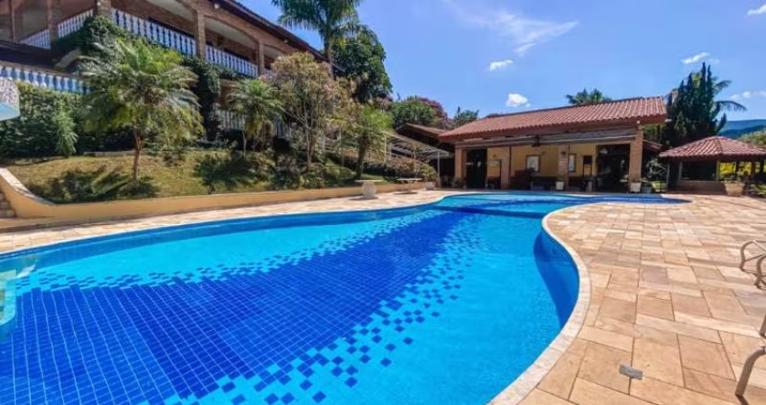 Luxuoso Sítio à Venda em Atibaia-SP, Bairro Portão: 7 Quartos, 5 Suítes, 3 Salas, 10 Banheiros, 19.950m² de Área