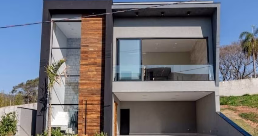 Casa de luxo com 4 suítes no Condomínio Reserva São Nicolau em Atibaia-SP: 264m², 3 salas e 4 vagas.