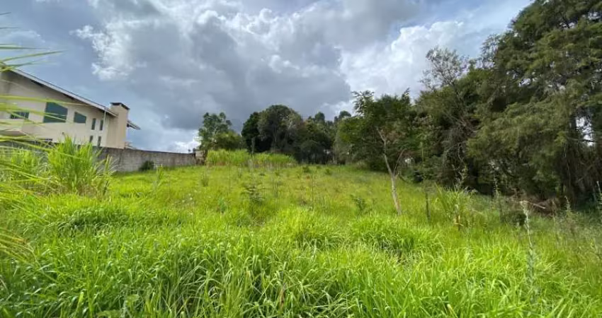 Terreno no condomínio estância dos lagos em atibaia.  são 1.000 m2 com excelente topografia e o lote todo murado.