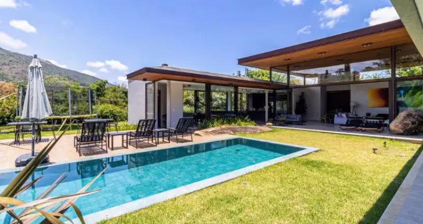 Casa nova térrea no condomínio flamboyant em atibaia sp 4 suítes piscina churrasqueira mobiliada