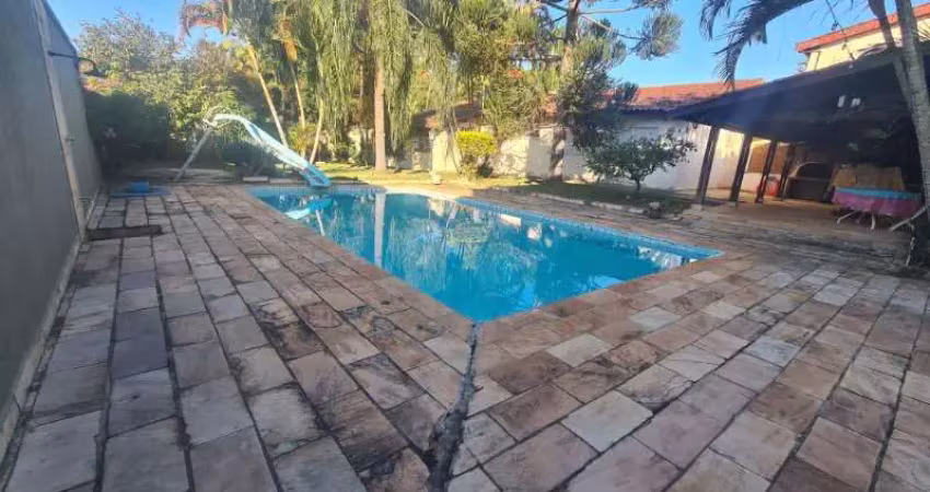 Casa  na vila giglio, atibaia-sp: 4 quartos, 2 suítes, 3 salas, 2 vagas de garagem, 300m² - venda ou locação