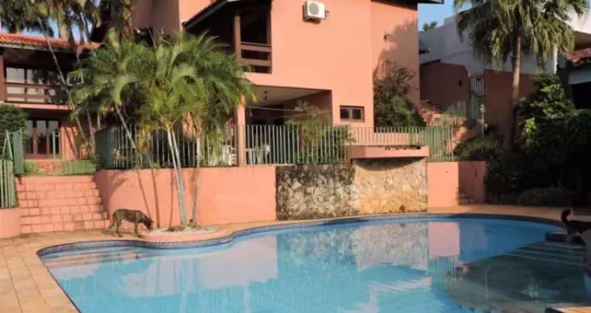 Casa térrea no condomínio panorama em atibaia sp.  são 5 dormitórios sendo 1 suíte, sala com vários ambientes,  adega, piscina,  área gourmet