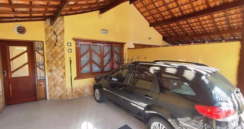 Casa geminada, com 3 dormitórios, porteira fechada à venda em praia grande, caiçara.