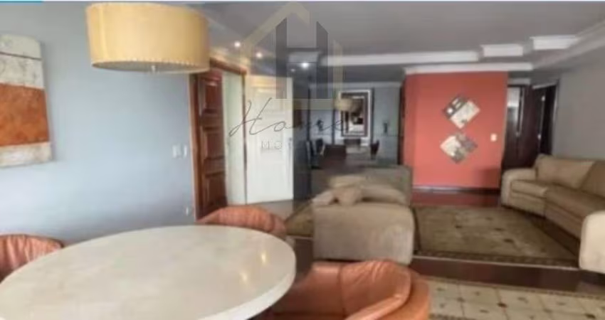 Apartamento à venda com 238 metros 4 dormitórios sendo 3 suítes. Edifício Piazza Di Spagna. Centro. São Bernardo do Campo.
