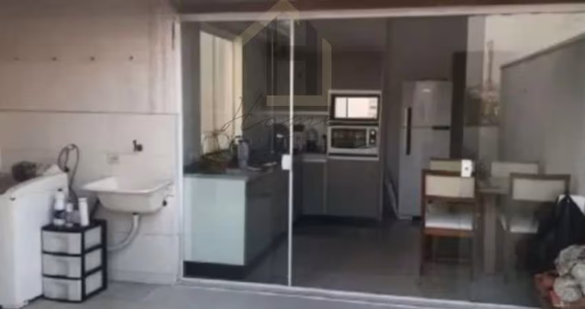 Cobertura à venda com 80 metros 2 dormitórios. Condomínio Roma II. Parque Erasmo Assunção. Santo André.