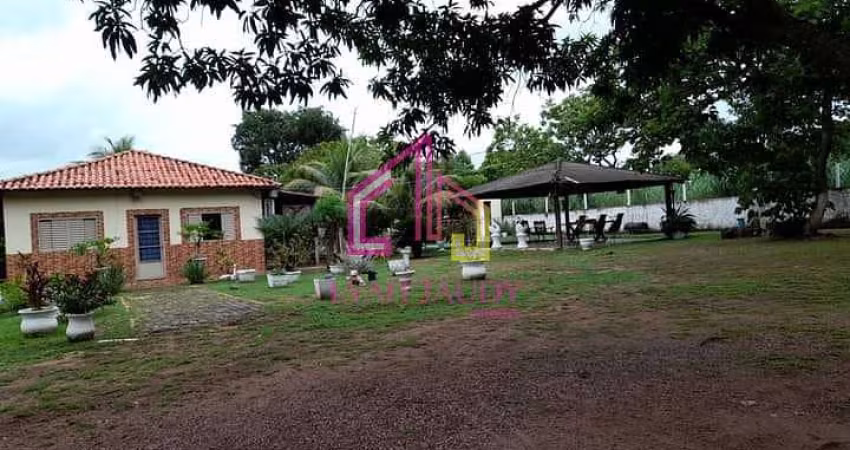 Chácara à venda, Varginha, Santo Antônio do Leverger-MT, 1 suíte +1/4, área total 500 m2, piscina,