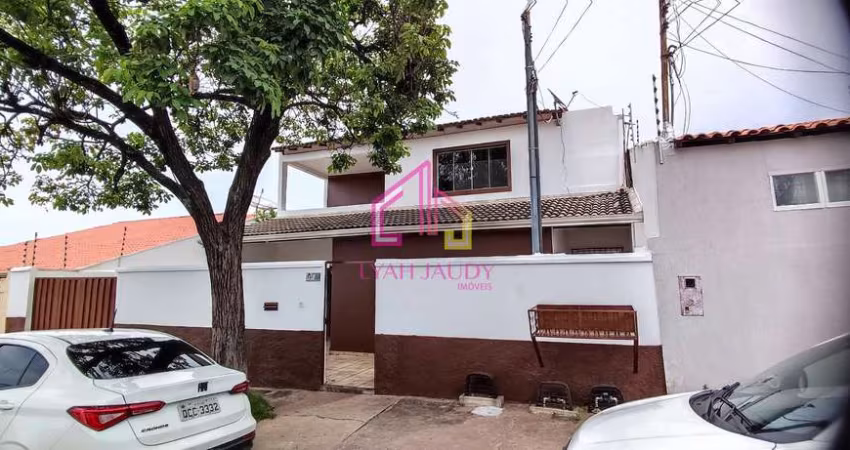 CASA à venda,  CPA II, Cuiabá, MT-  Sobrado REFORMADO, 3 vagas, 280 m2 ÚTEIS, próximo ao Cartório 6