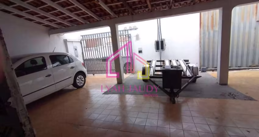 Casa á  Venda no JARDIM EUROPA, Cuiabá - MT,187m², 3 vagas, 1 suíte + 4 quartos, portão eletrônico,