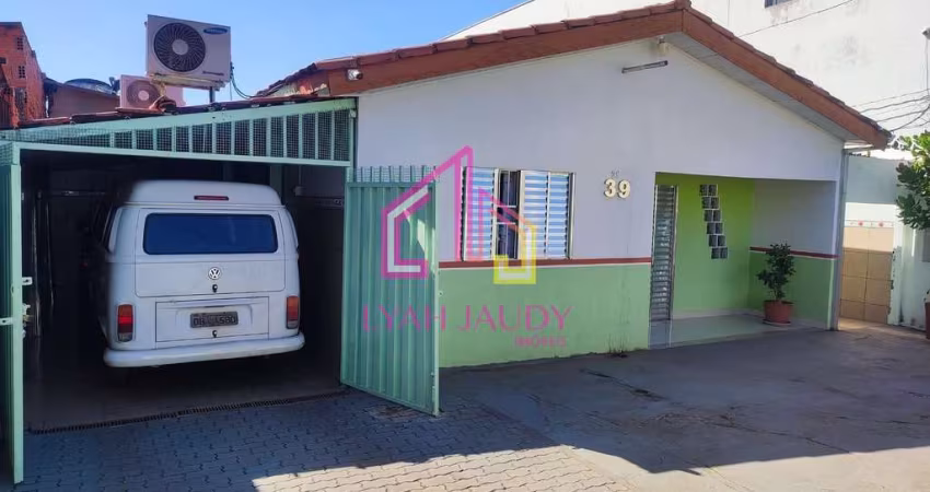 Casa à venda, Bosque da Saúde, Cuiabá- MT, 2/4, Escritório, Armários Planejados, ENERGIA SOLAR, 2 V