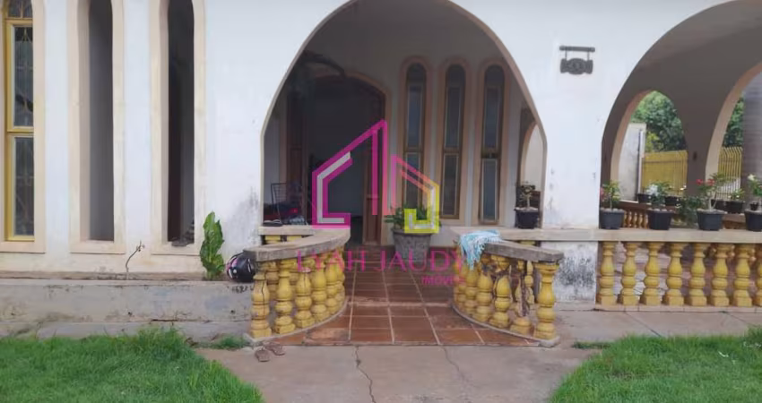 Casa à venda,  Centro Sul, Várzea Grande-MT, 720 m², 1 suíte sendo 3/4, 2 vagas, à 500 m do mercado