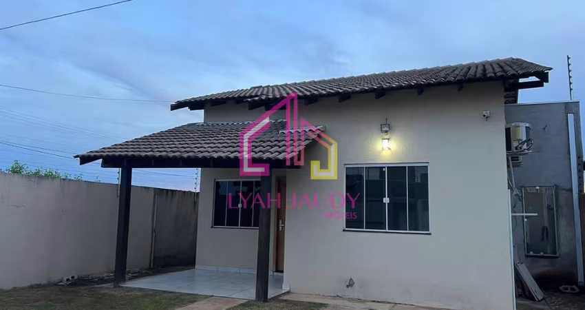 Casa à venda, Distrito Industrial, Cuiabá-MT. 2 quartos, sendo 1 suíte, cozinha completa, quintal a