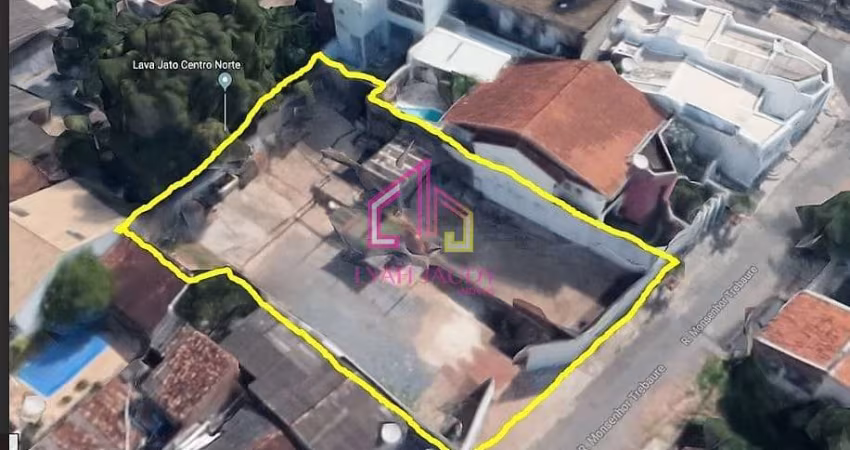 Casa Comercial  à venda, Centro- Cuiabá, MT, 1000m2  totais, 4 salas, 50 vagas, 500 m da Av. do CPA