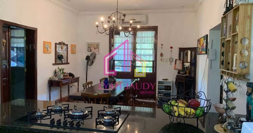 Casa à venda, Chácara dos Pinheiros, Cuiabá, MT, 3 suítes + 1 suíte master, 2.045,02 m² total, 364