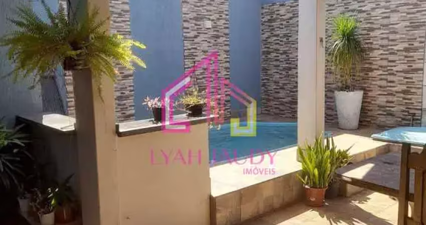 Casa á Venda, CPA 4, Cuiabá-MT, Ótima localização, 3 quartos, 2 Vagas, PIscina e um valor imperdíve