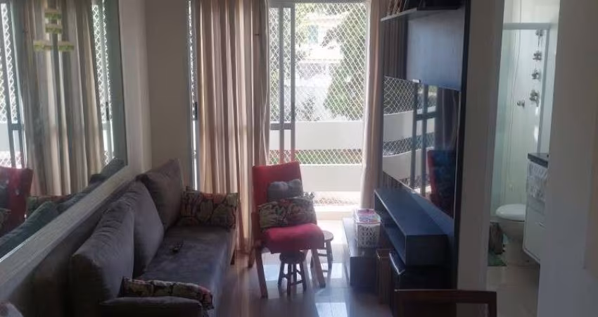 Apartamento à venda no Condomínio Arco Iris, em Sorocaba-SP.