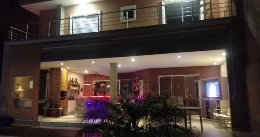 Sobrado à venda no Condomínio Portal da Primavera, em Sorocaba -SP.