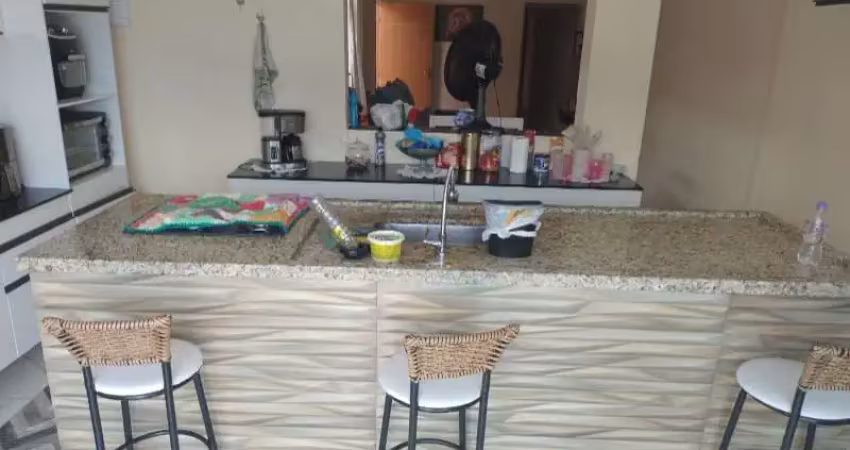 Casa sobreposta à venda no Jardim Santa Cecília, em Sorocaba-SP
