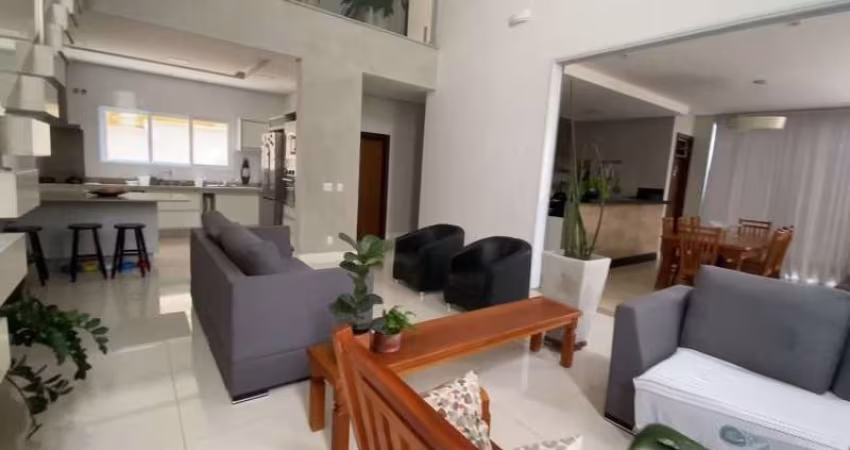 Sobrado à venda no Condomínio Alphaville Nova Esplanada 3, em Votorantim-SP.