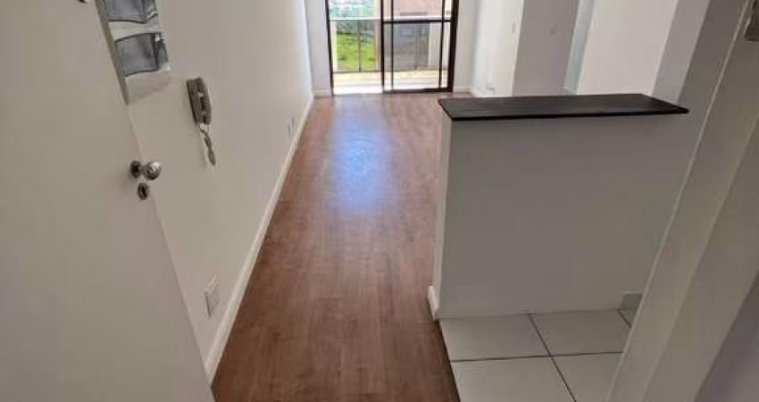 Apartamento à venda no Condomínio Residencial Paris, em Sorocaba-SP.