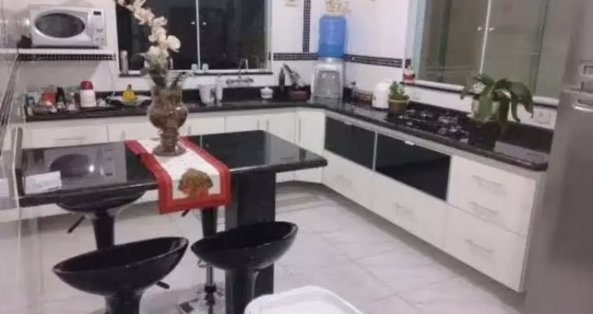 Casa à venda no Jardim Tulipas, em Sorocaba-SP.
