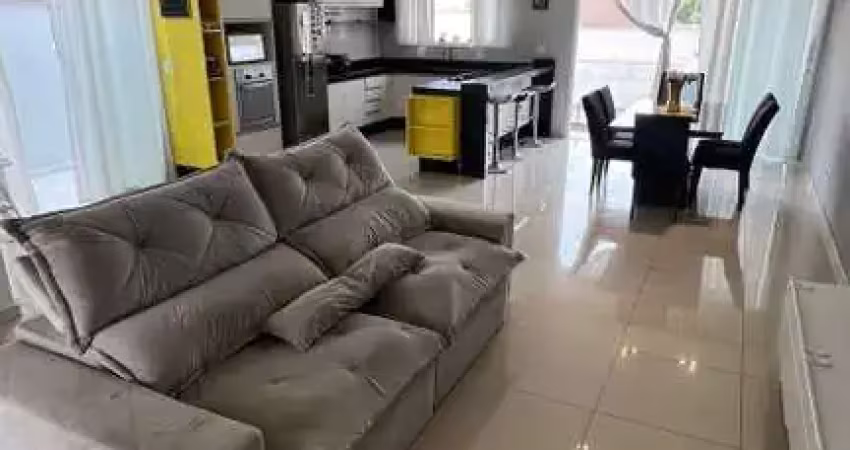 Casa à venda no Condomínio Residencial Santinon, em Sorocaba-SP.