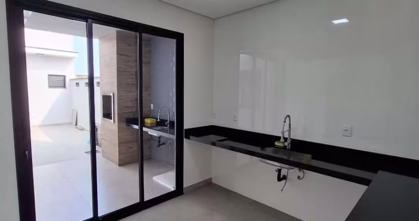 Casa à venda no Condomínio Residencial Jardim, em Sorocaba/SP.