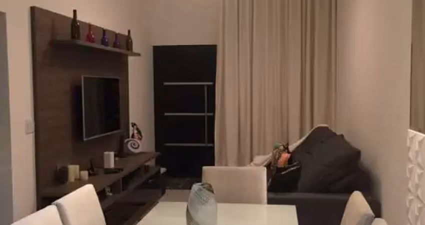 Casa térrea à venda no Condomínio Horto Florestal II, em Sorocaba-SP.