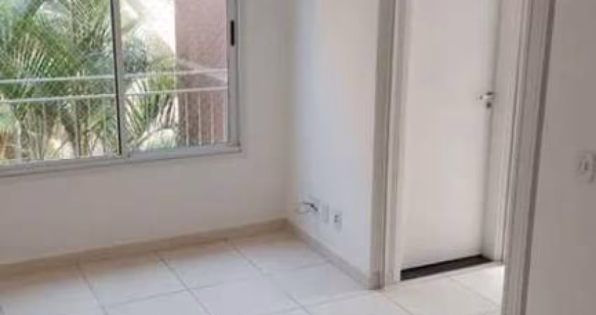 Apartamento térreo à venda no Residencial Ilha da Madeira, em Sorocaba/SP.