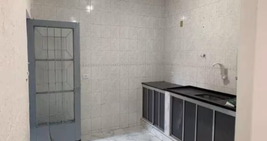 Casa térrea à venda no Jardim São Conrado, em Sorocaba-SP.
