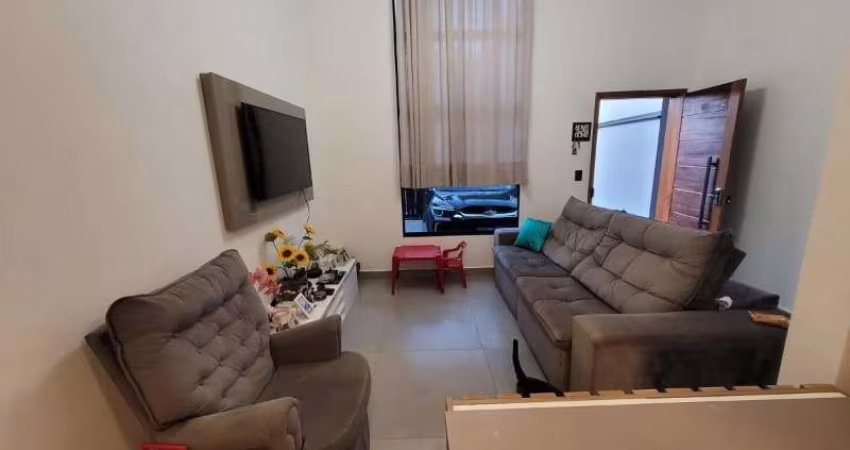 Casa térrea à venda no Jardim São Carlos, em Sorocaba-SP.