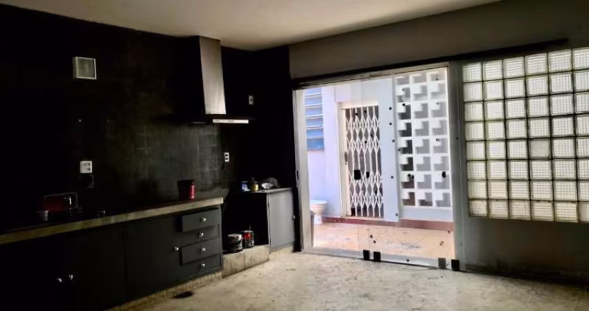 Sobrado à venda na Vila Hortência, em Sorocaba-SP.