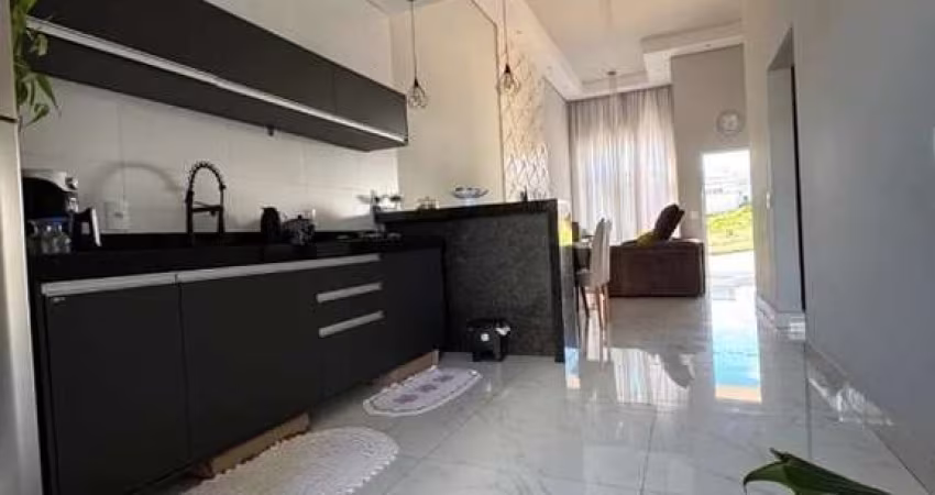 Casa térrea para alugar no Condomínio Horto Florestal Villagio, em Sorocaba-SP.