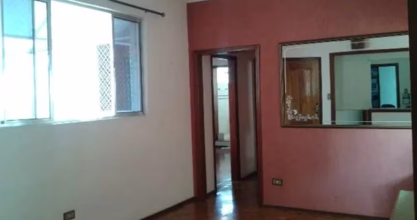 Apartamento para alugar na Av. General Carneiro, em Sorocaba-SP.