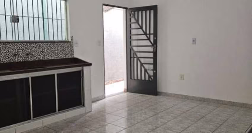 Casa para locação na Vila Hortência, em Sorocaba-SP.