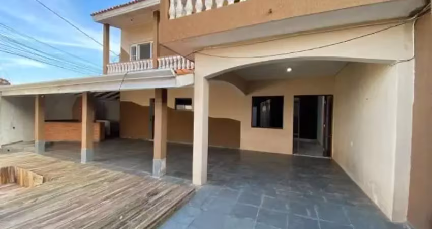 Sobrado à venda no bairro vila domingues, em votorantim-sp.
