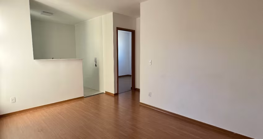 Alugo apartamento 3º andar