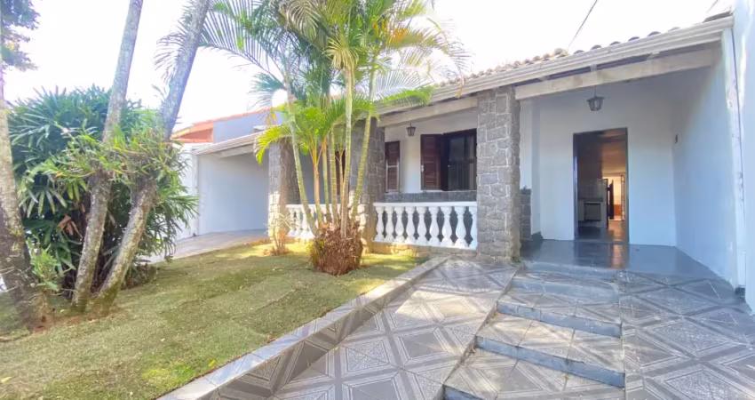 Casa para Locação – Vista Verde – R$ 3.000,00